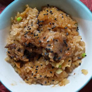 排骨焖糯米饭的做法