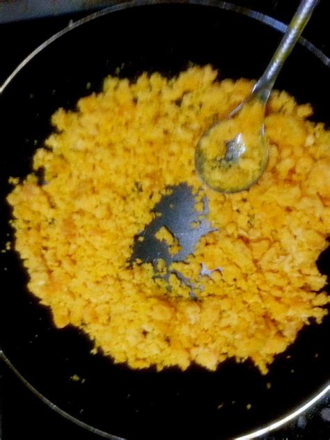 一把玉米粒丢进油锅里,干玉米粒怎么炸才好吃