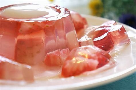 冰冻草莓怎么做好吃法,冻草莓怎么做罐头