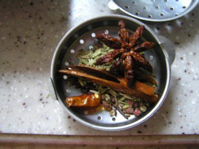 干章鱼和猪蹄怎么煲汤,美味的潮州猪蹄汤