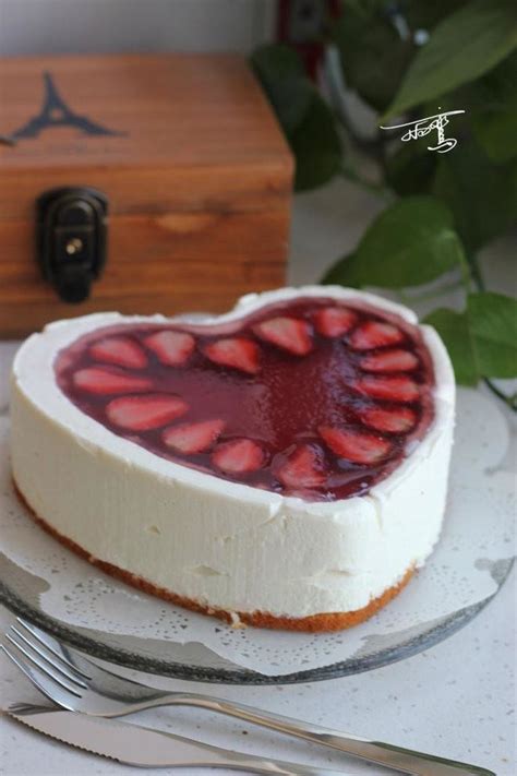 跟我学草莓慕斯蛋糕制作,草莓慕斯蛋糕怎么做的
