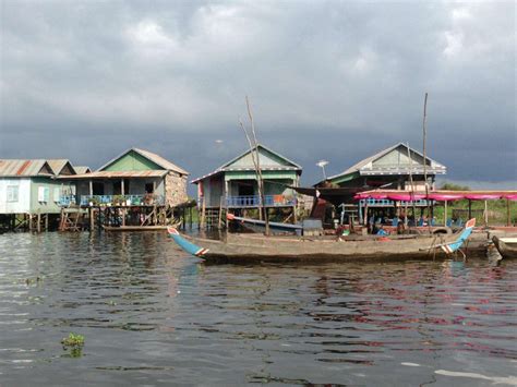 6000越南难民，柬埔寨漂浮40多年，竟成网红景点：水上浮村