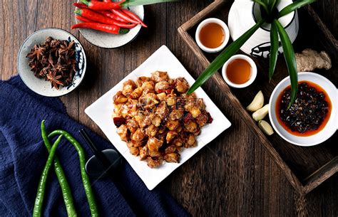 冷吃兔丁為什么要冷了吃，朱 葛 師傅 冷吃兔丁真的那么好吃嗎？