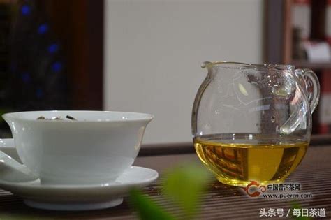 普洱茶与黑茶哪个更提神,红茶和普洱茶哪款茶好
