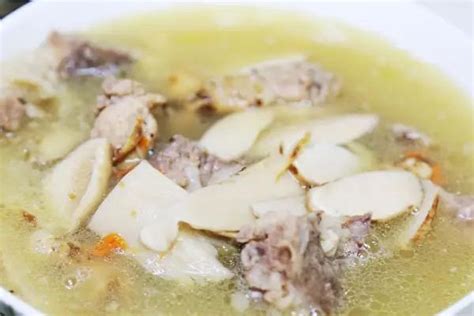 干的松茸菌炖汤好吗,腊排骨煲玉米松茸汤