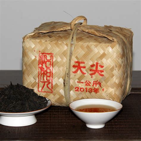 安化黑茶千两茶的市场价如何,长沙安化黑茶多少钱一斤