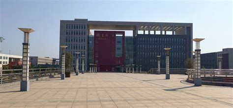 请问 谁知道南京航空航天大学这所学校怎么样?
