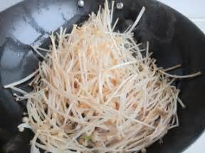 金针菇汤面条怎么做好吃,鸡蛋西红柿面怎么做