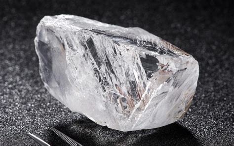 钻石是如何形成的,舍利子是钻石吗