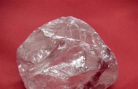 硬度接近钻石的有什么,钻石的硬度象征着什么