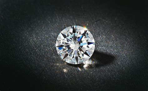 全球最大钻石生产商上调原钻价格约8%,原钻和裸钻哪个贵