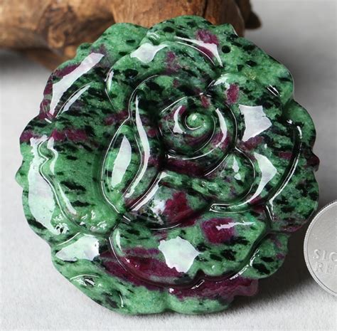 绿松石为什么漂白,佩戴绿松石饰品有哪些需要注意的事项