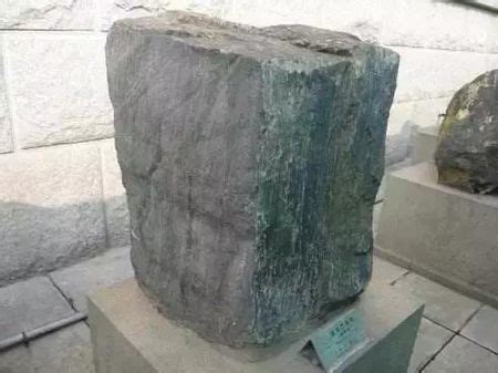 怎么判断砖块的年代,义乌发现一批年代久远的古砖