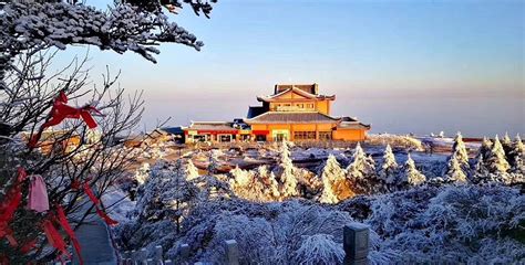 四川峨眉山门票多少钱啊?想去游哈!!