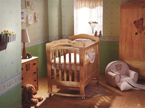 智童婴儿床的安装示意图