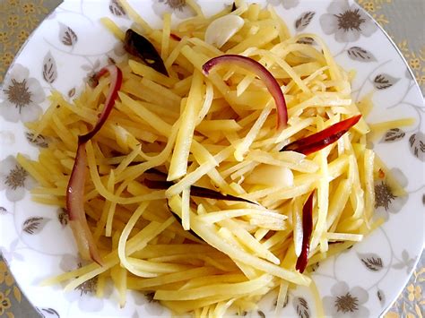 酸辣土豆丝-状物作文500字（通用9则）