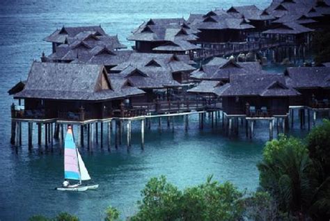 旅游在马来西亚 世界十大最佳蜜月岛，邦咯岛绿中海