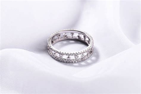 钻石有什么品质,结婚选什么牌子的钻戒