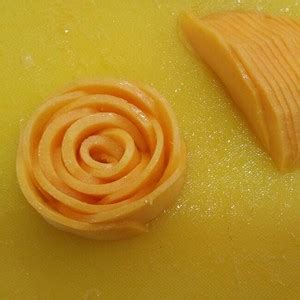 芒果玫瑰花怎么固定,玫瑰花松饼的做法