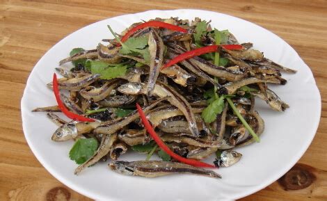 蔥香丁香魚干的做法,蔥香丁香魚干怎么做好吃