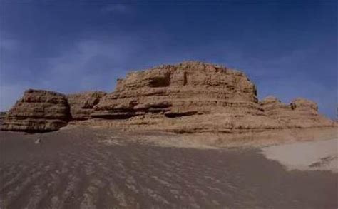戈壁滩是怎么形成的,新疆为什么那么多戈壁滩呢