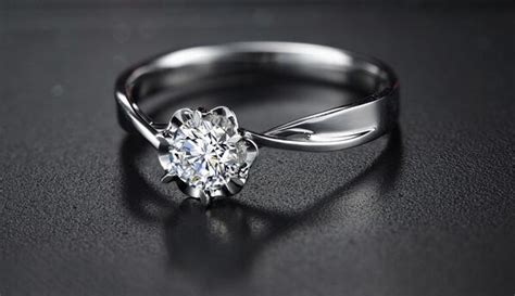 钻石戒指什么寓意,结婚为什么要佩戴钻石戒指