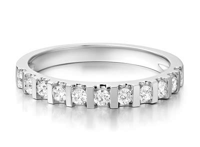 铂金和钻石戒指哪个好看,铂金婚戒要多少钱