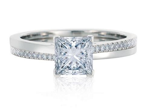 钻石戒指的图片价格是多少钱一克,一克拉的钻戒大概多少钱
