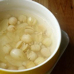红豆薏仁百合怎么做好吃,薏米百合银耳梨汤