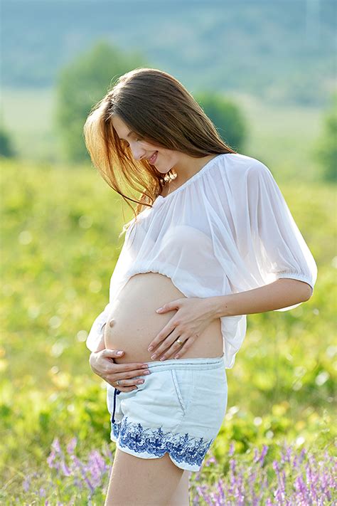 怀孕1到9个月胎儿发育过程图