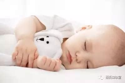 怎样让宝宝养成自主睡眠
