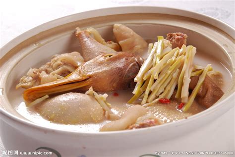 松茸笋干炖老鸭汤,做王俊凯同款老鸭汤