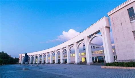 对外经济贸易大学校址是什么?