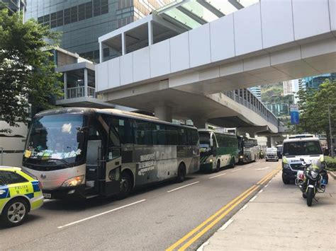 香港旅游业遭“灾难性”打击，巴士司机：惨过天灾