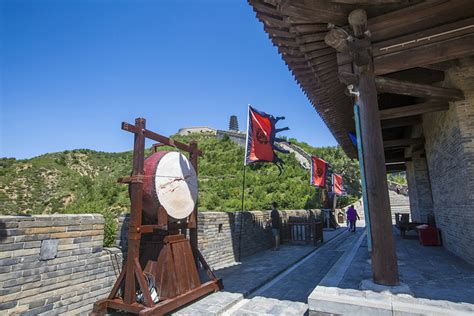 长城最重要关卡，被誉为“中华第一关”，杨门女将曾在此镇守御敌