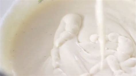 在家怎么做奶油视频,鲜奶怎么做奶油视频