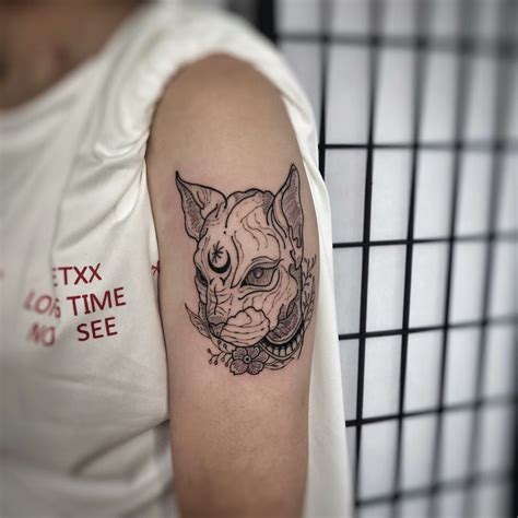 斯芬克斯纹身,身带纹身的斯芬克斯猫