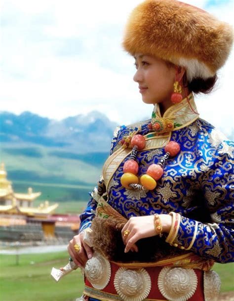 藏族为什么喜欢蜜蜡,为什么视蜜蜡为圣物
