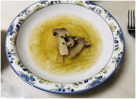 松茸菇瘦肉汤的做法 茶树松茸菇瘦肉汤