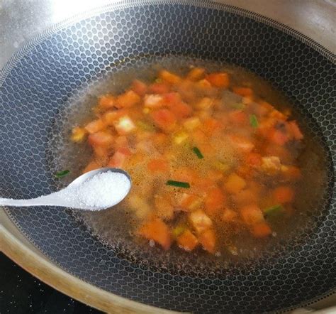 菠萝咕噜肉怎么做好吃,西红柿菠萝汤怎么做好吃吗