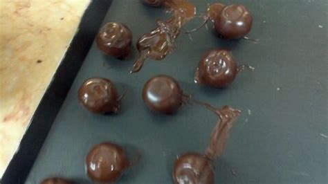 花生巧克力球怎么做好吃,焙香花生巧克力制作方法详解