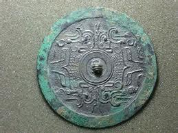良渚文化玉器的特点是什么,如何鉴别良渚文化玉器