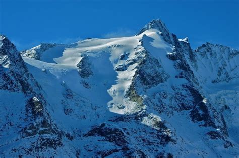 大自然的宫殿——阿尔卑斯山，雪中仙境般的童话世界