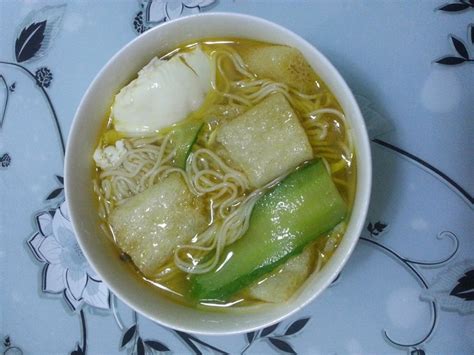 鱼豆腐挂面汤怎么做好吃,在家怎么做蔬菜汤面最好吃