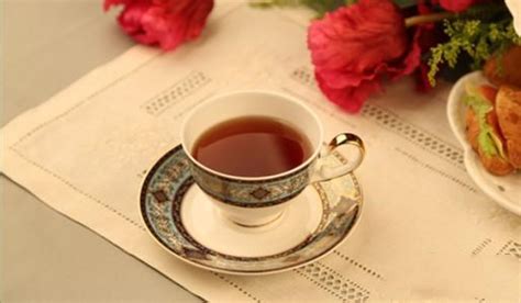 一杯英式红茶刚刚好,英式红茶起源于哪个国家