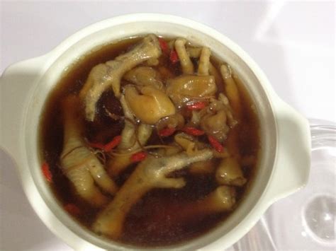 韩国有汤鸡爪怎么做好吃,黑豆鸡脚汤怎么做好吃