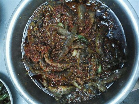 泥鳅怎么煮好吃一点,圆中秋美味腊肉炖泥鳅