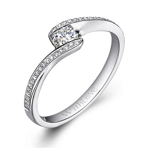 钻石戒指传代表什么,订婚戒指上嵌入的钻石代表什么