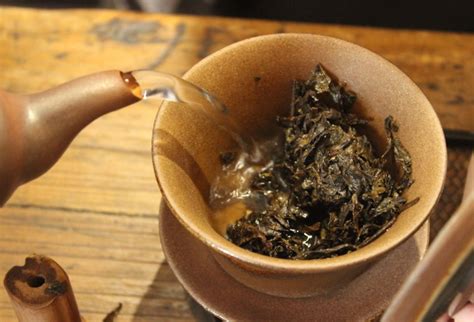 黑茶茯砖茶有什么效果,天尖黑茶VS茯砖茶