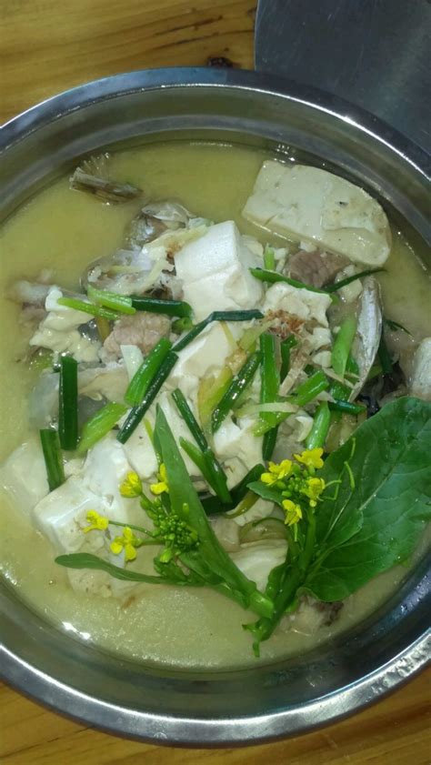 孕妇草鱼豆腐汤